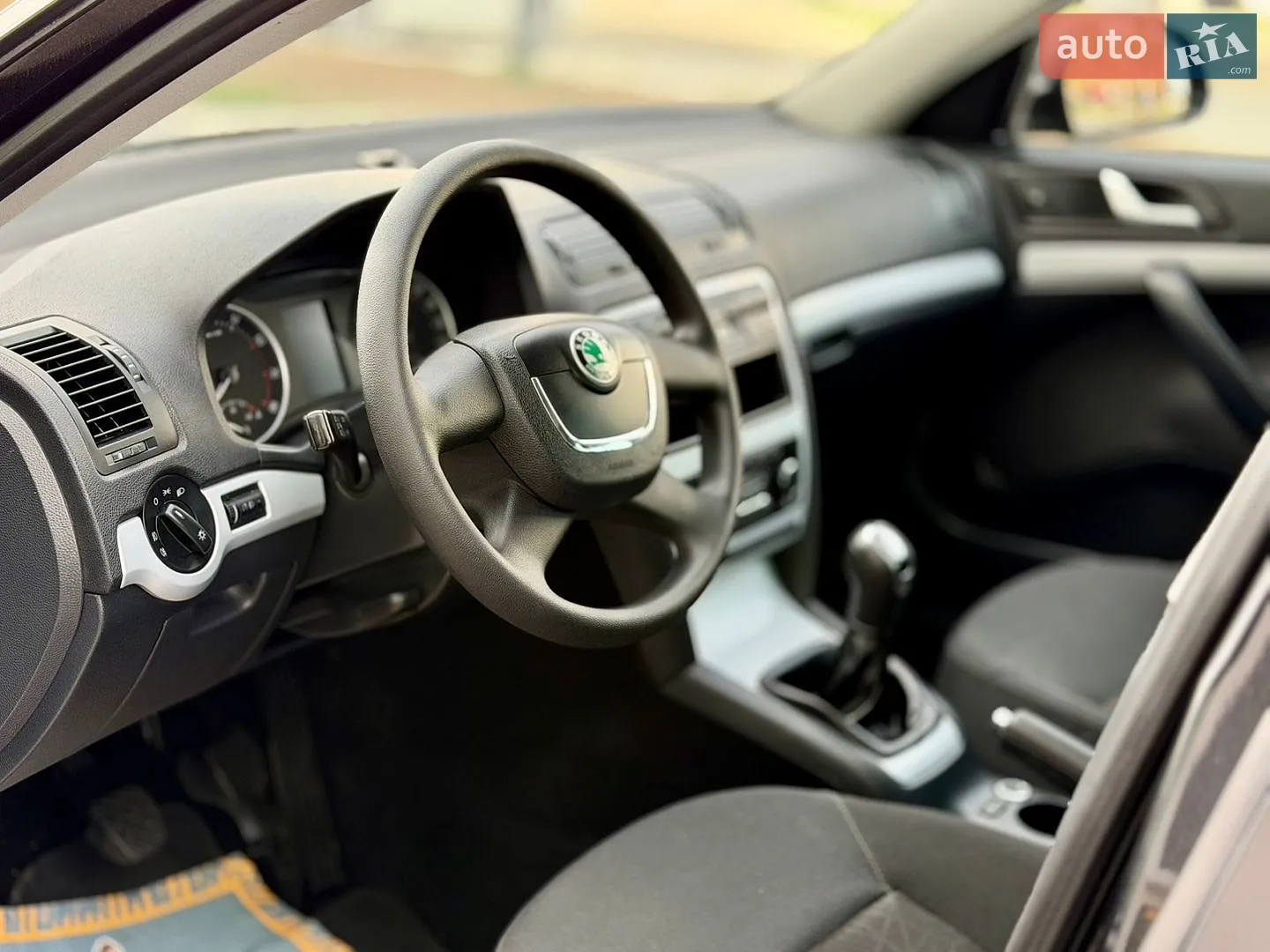 2011 Skoda Octavia - мініатюра 33