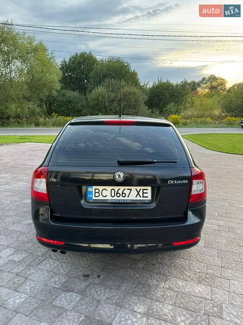 2010 Skoda Octavia - мініатюра 15