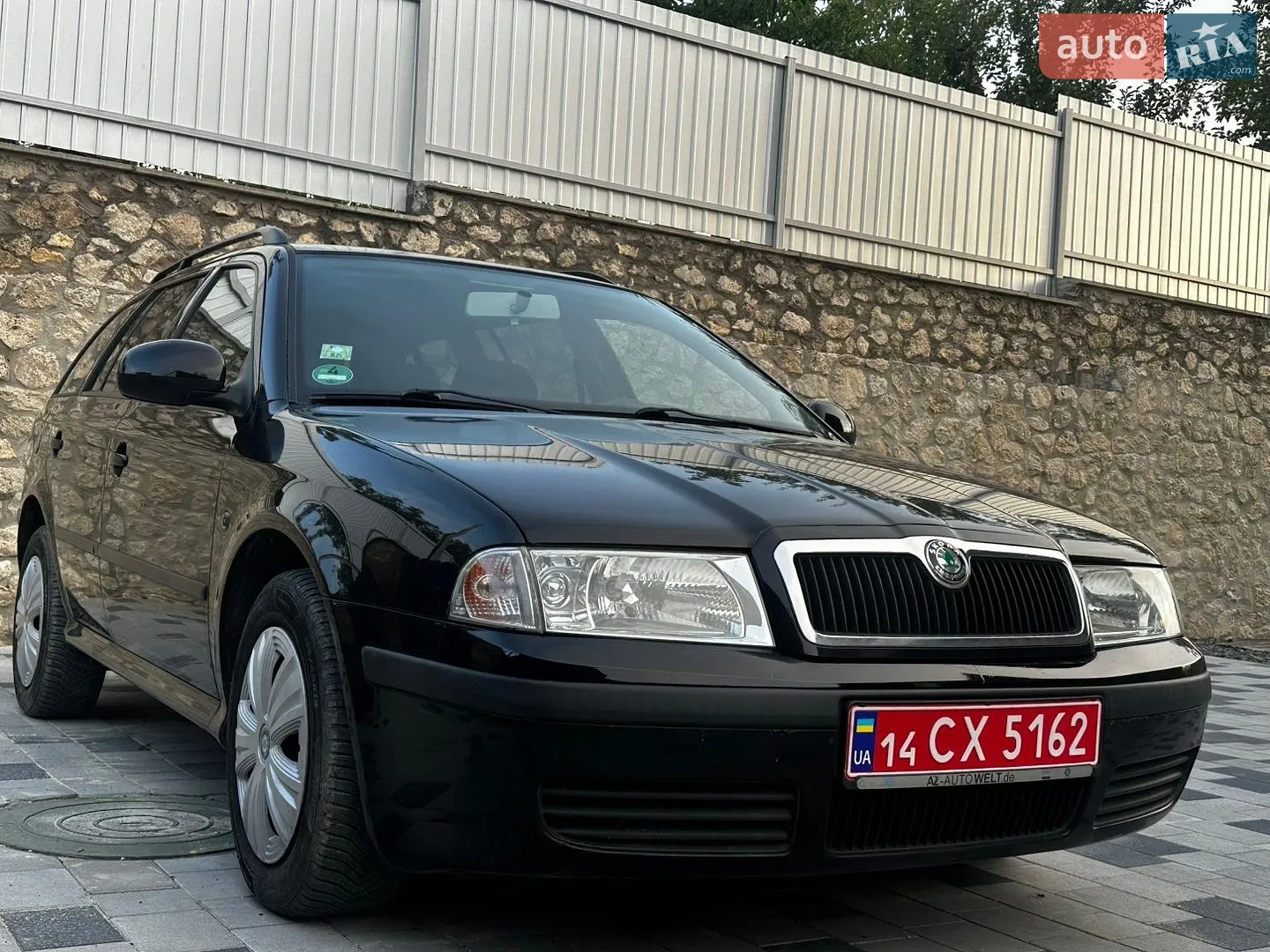 2010 Skoda Octavia - мініатюра 2