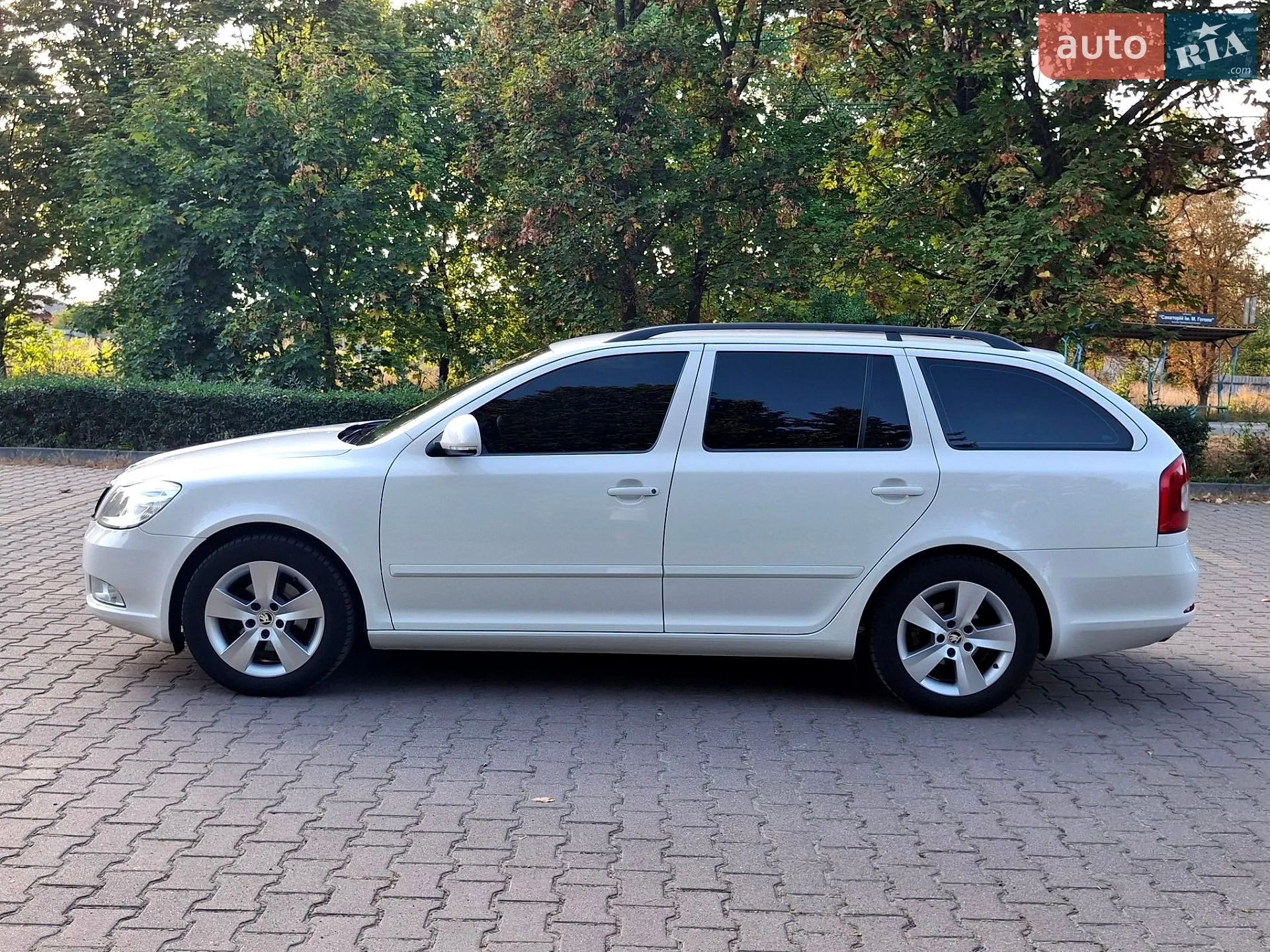 2010 Skoda Octavia - мініатюра 10