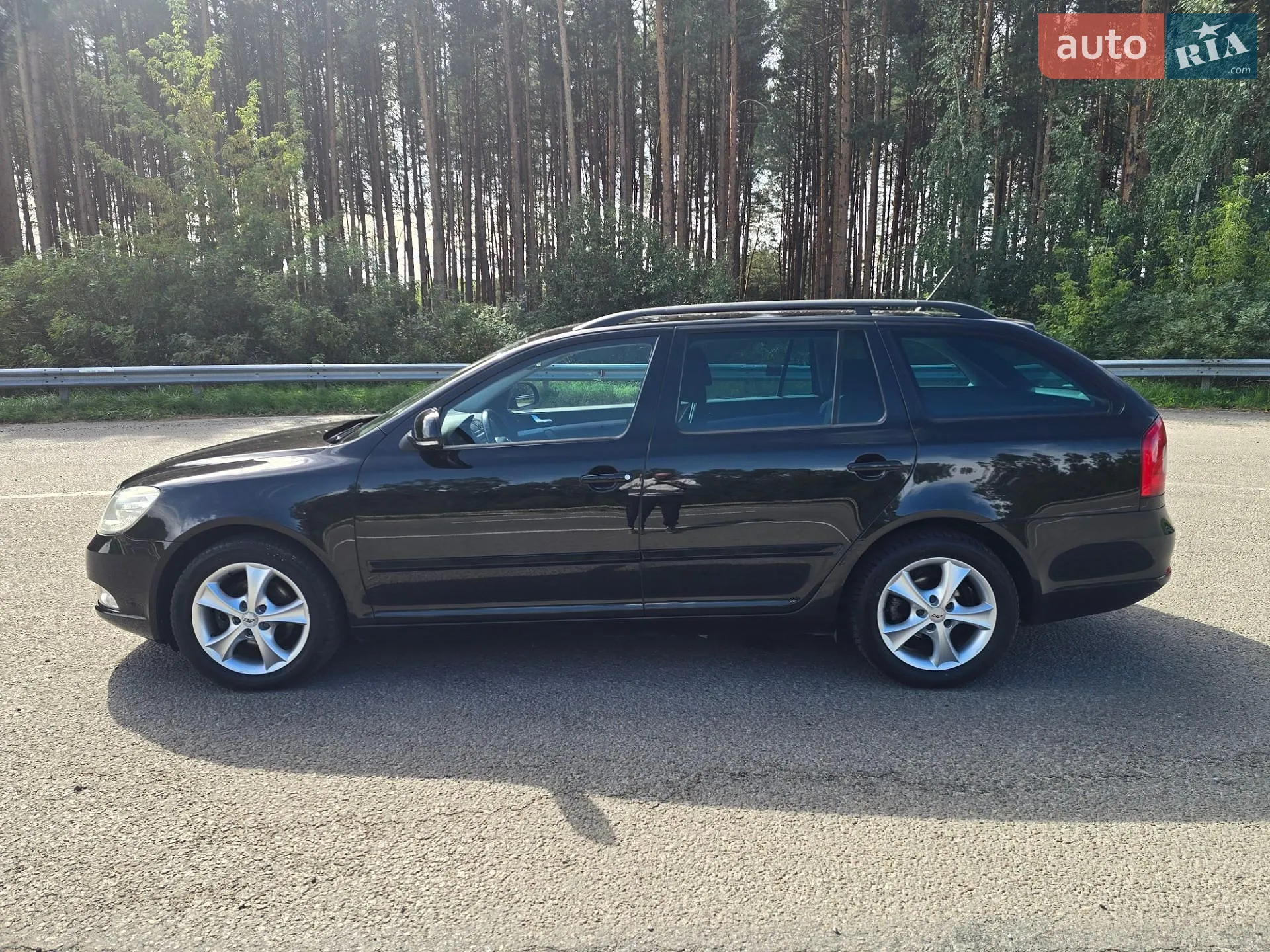 2010 Skoda Octavia - мініатюра 4