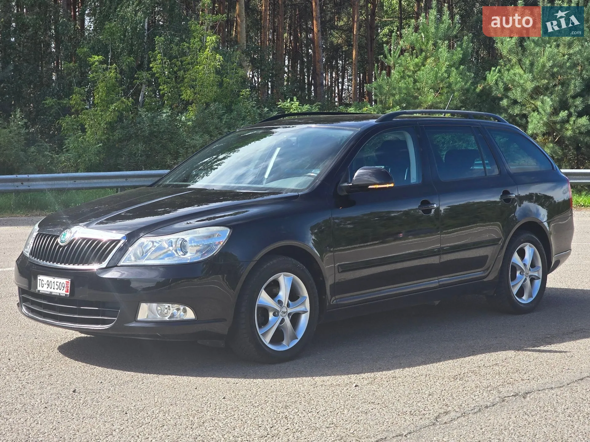2010 Skoda Octavia - мініатюра 3