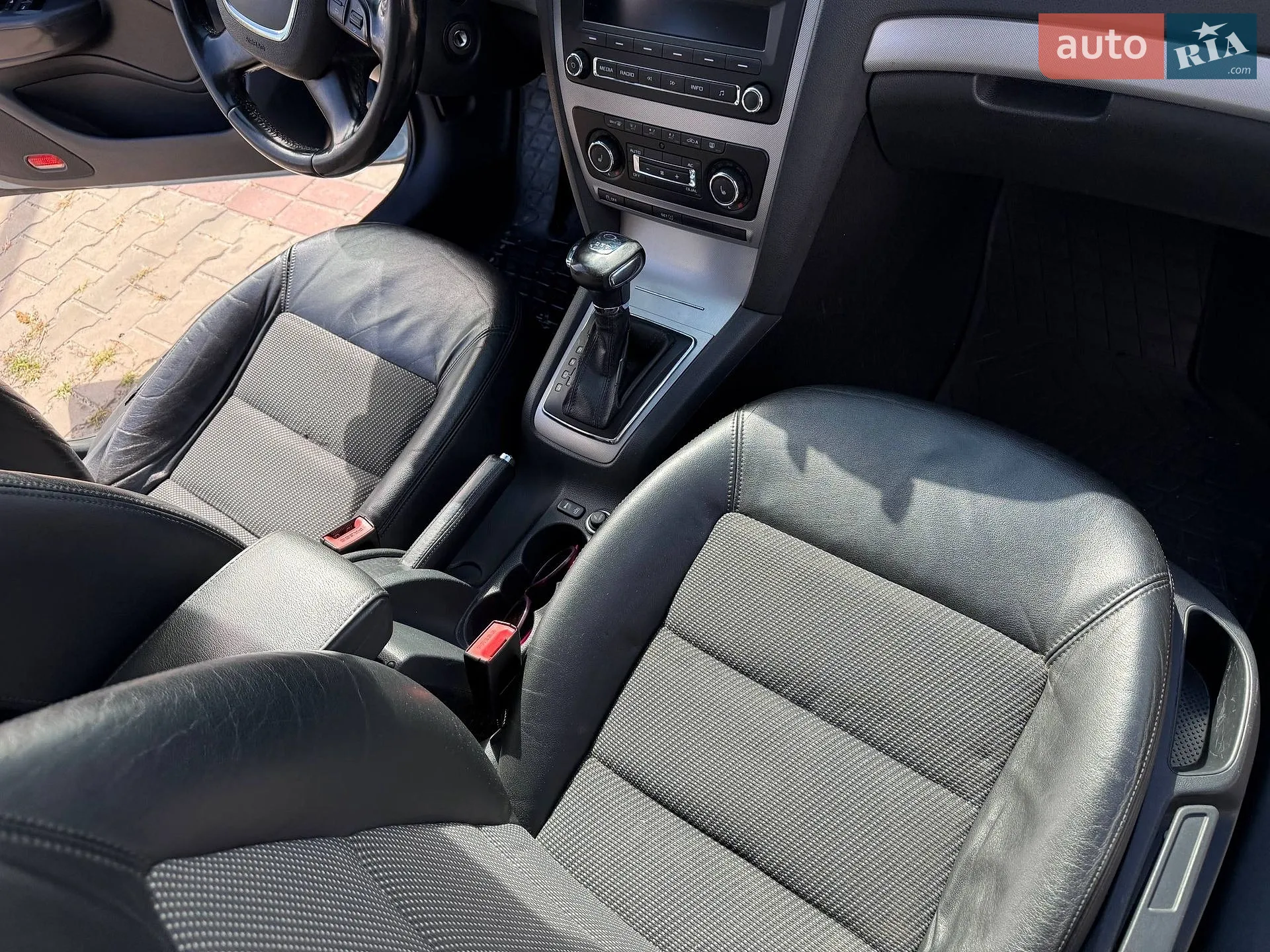 2011 Skoda Octavia - мініатюра 18