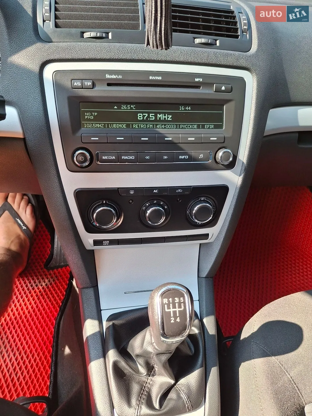 2011 Skoda Octavia - мініатюра 38