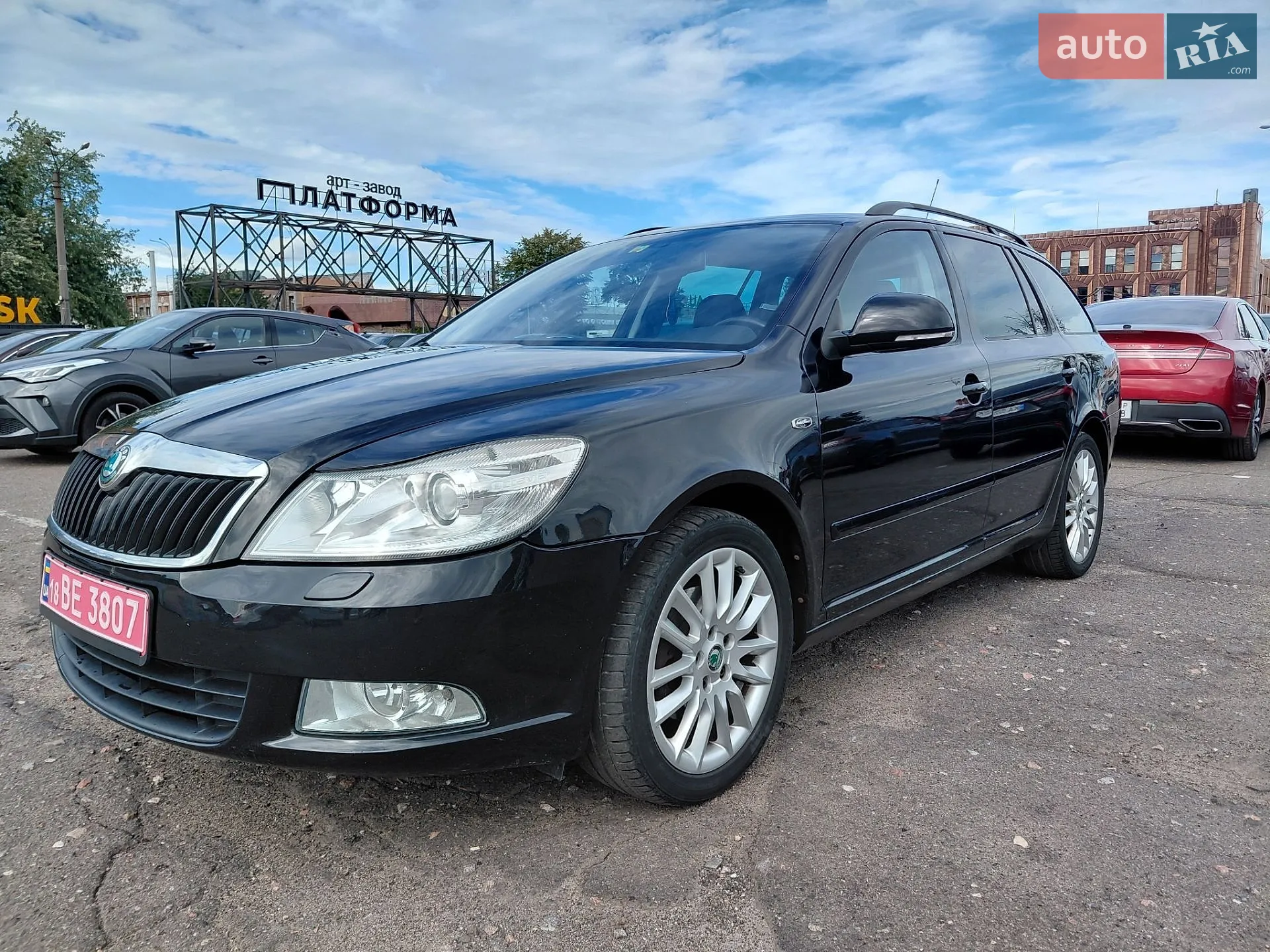 2011 Skoda Octavia - мініатюра 2