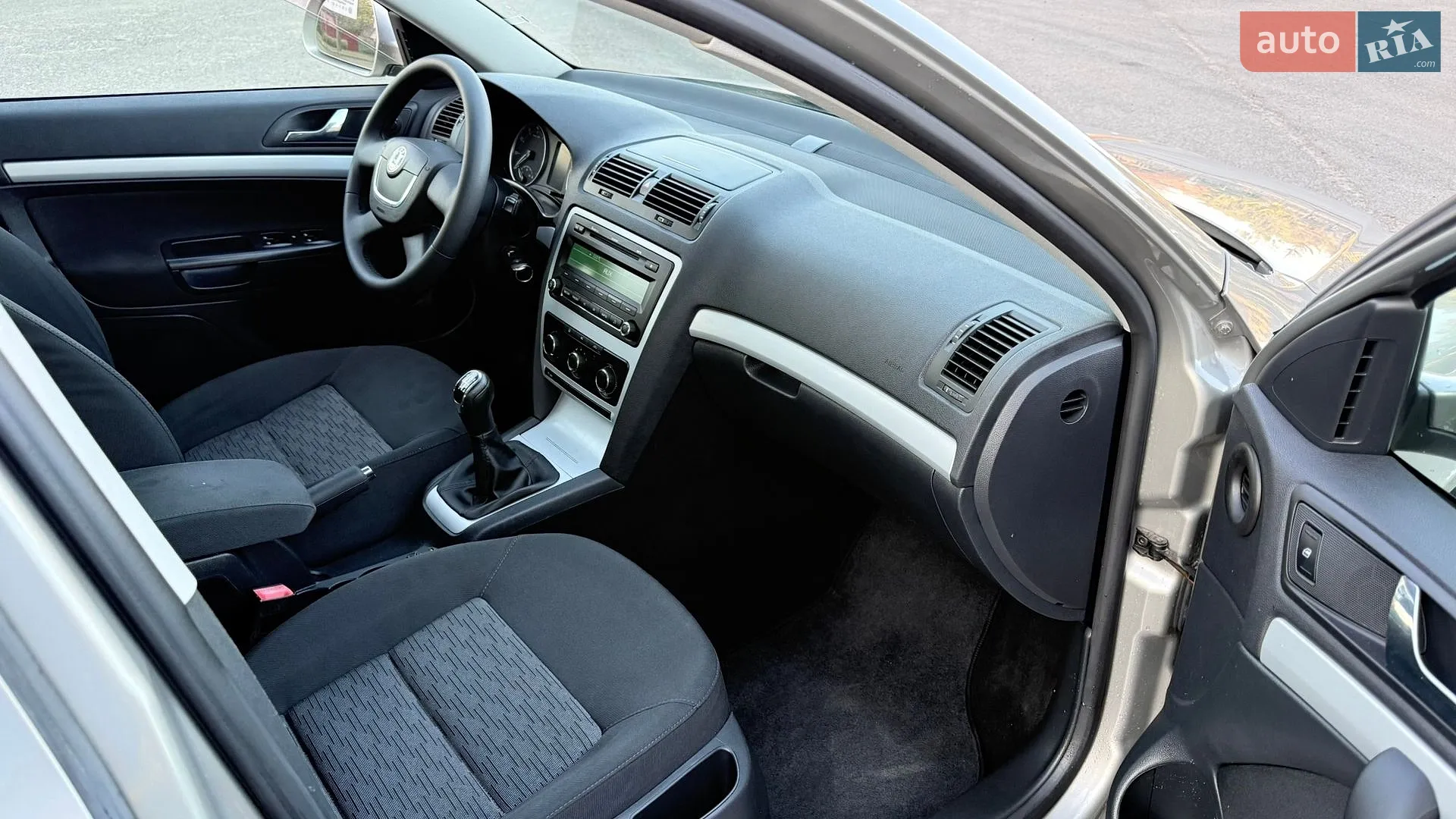 2011 Skoda Octavia - мініатюра 16