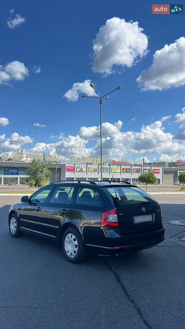 2010 Skoda Octavia - мініатюра 4
