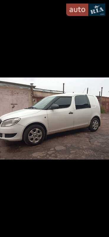 Универсал Skoda Praktik 2010 в Ровно фото 15 Универсал Skoda Praktik 2010 в Ровно