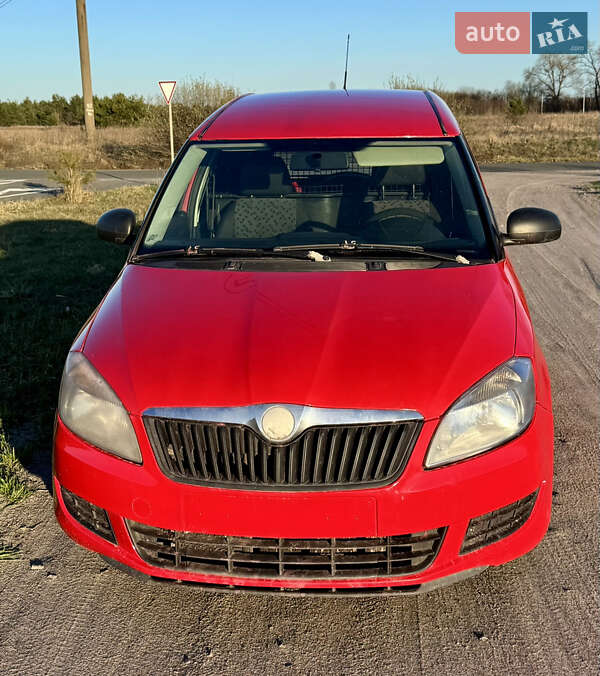 Универсал Skoda Praktik 2010 в Броварах