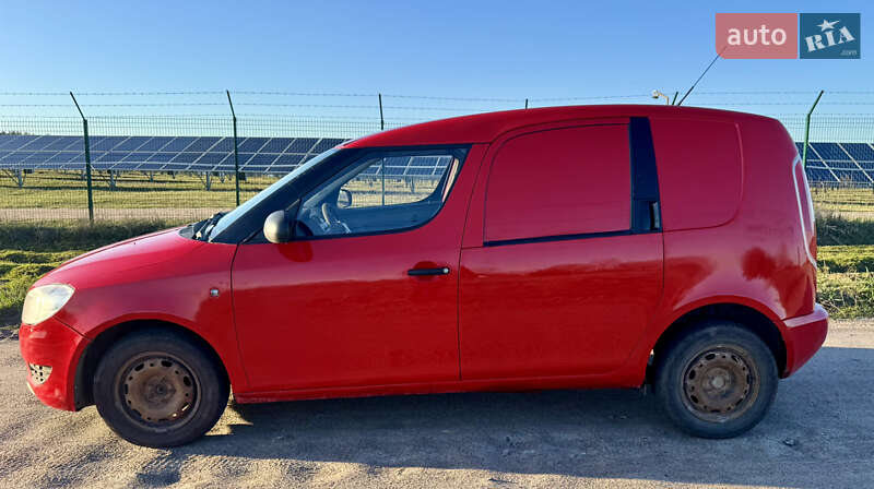 Универсал Skoda Praktik 2010 в Броварах