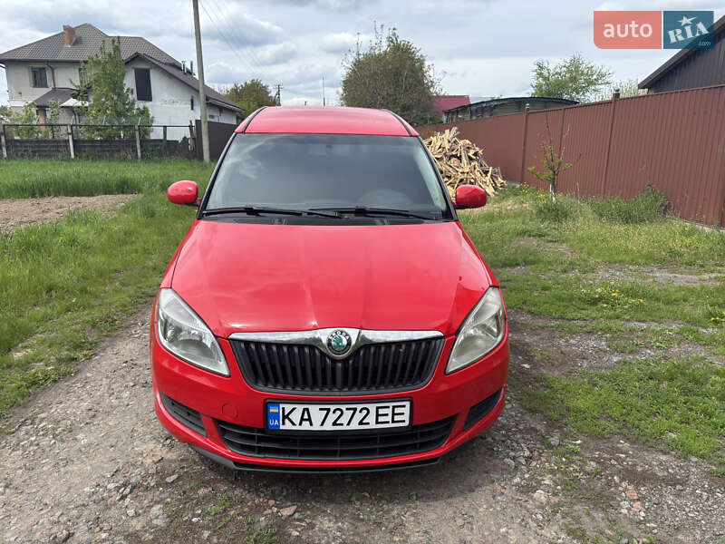 Универсал Skoda Praktik 2010 в 