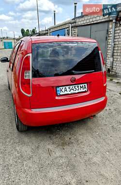 Грузовой фургон Skoda Praktik 2010 в 