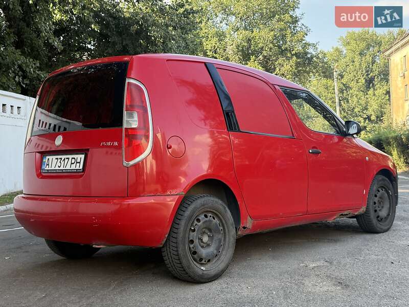 Грузовой фургон Skoda Praktik 2008 в Каменском