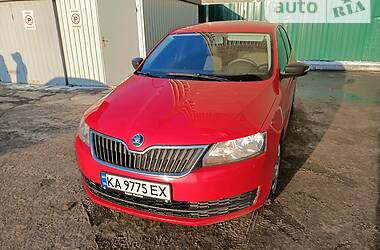 Седан Skoda Rapid 2015 в Киеве