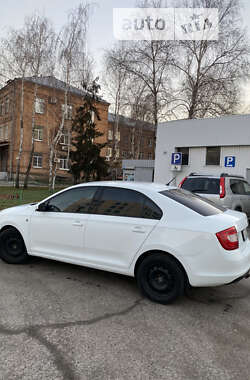 Лифтбек Skoda Rapid 2013 в 