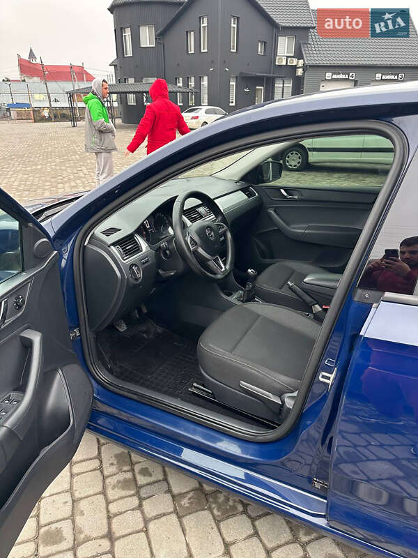 Лифтбек Skoda Rapid 2016 в Киеве