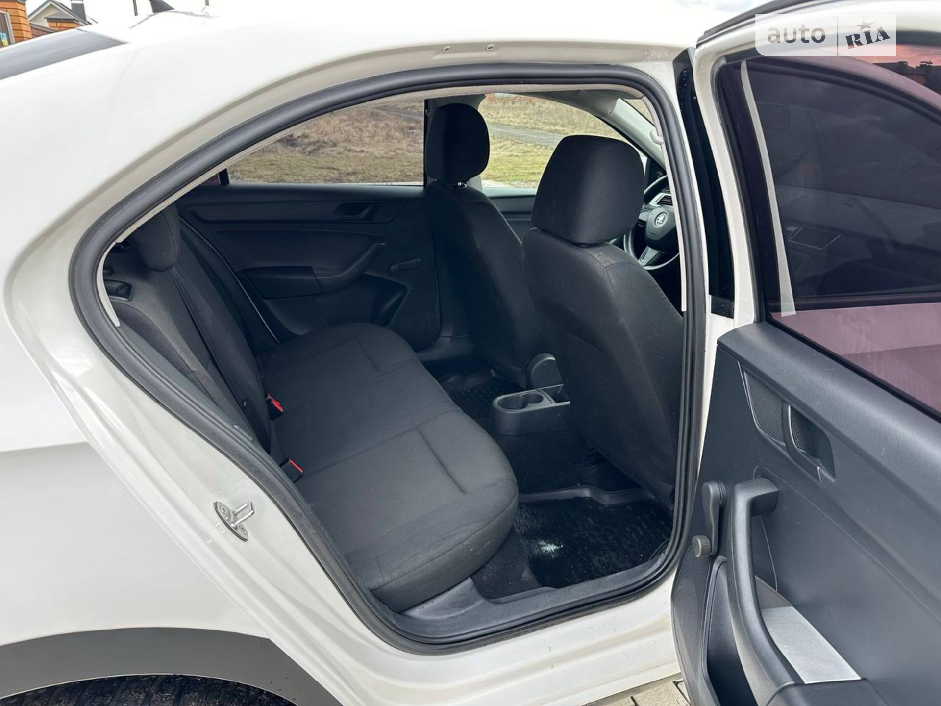 2015 Skoda Rapid - мініатюра 6