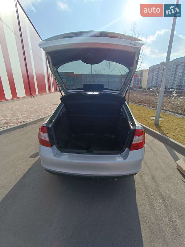 Ліфтбек Skoda Rapid 2013 в Дніпрі