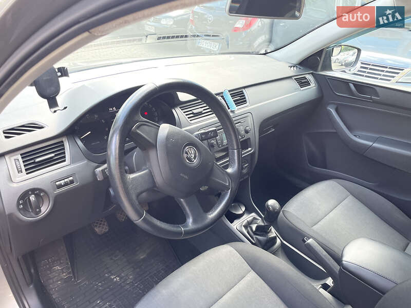 Лифтбек Skoda Rapid 2013 в Львове