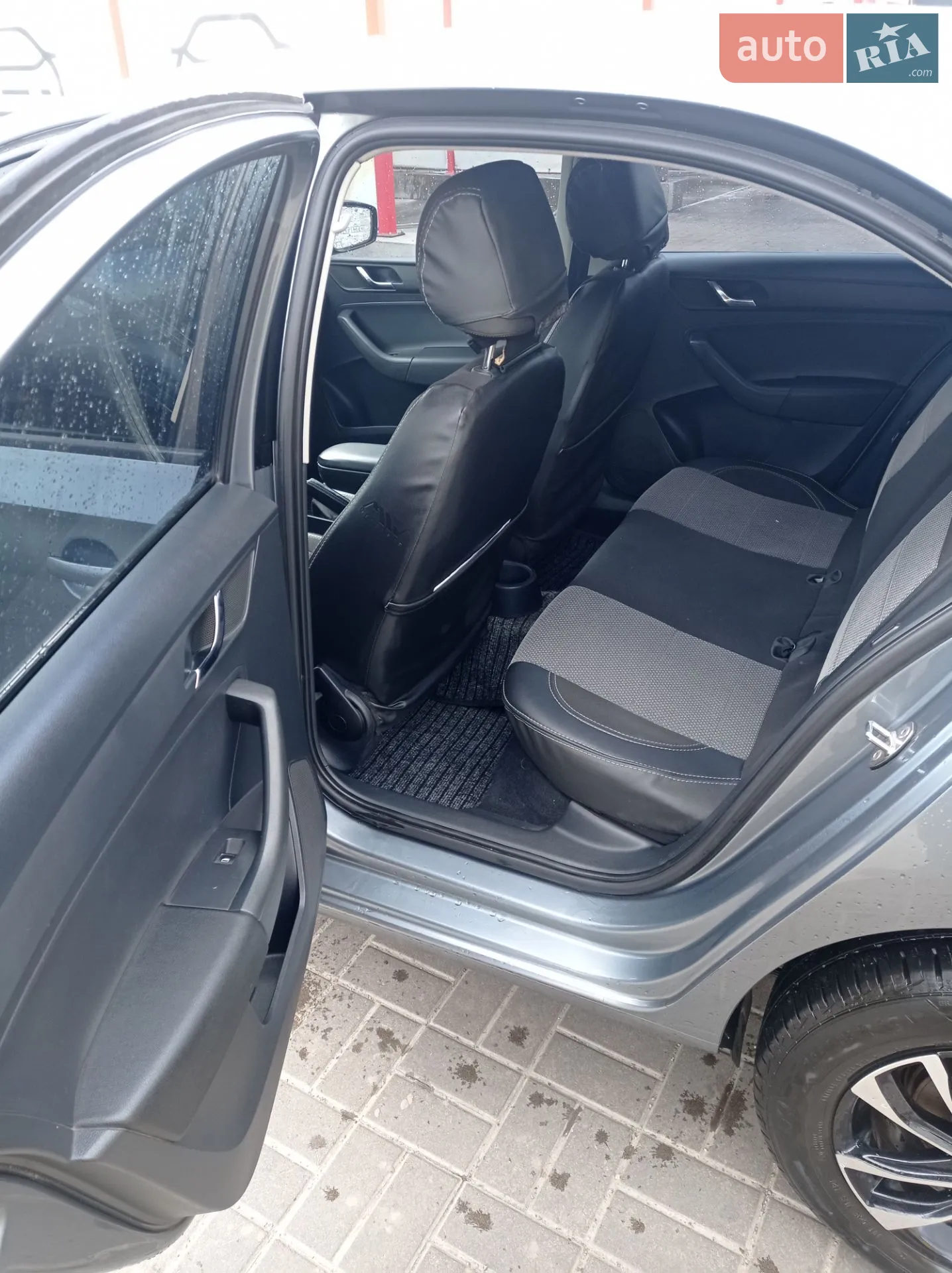 2013 Skoda Rapid - мініатюра 13