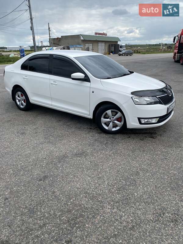 Ліфтбек Skoda Rapid 2013 в Татарбунарах