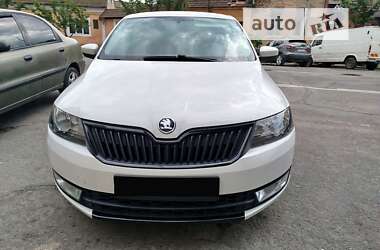 Хэтчбек Skoda Rapid 2015 в Мукачево