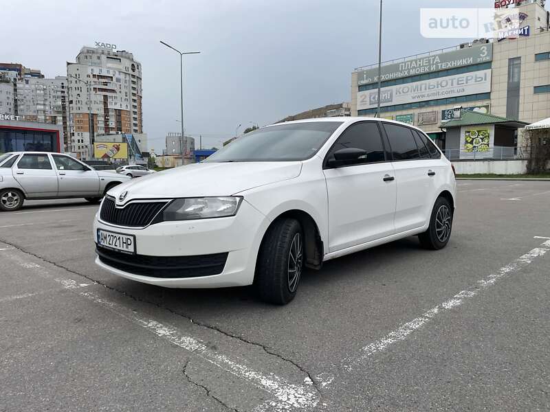 Хэтчбек Skoda Rapid 2017 в Звягеле