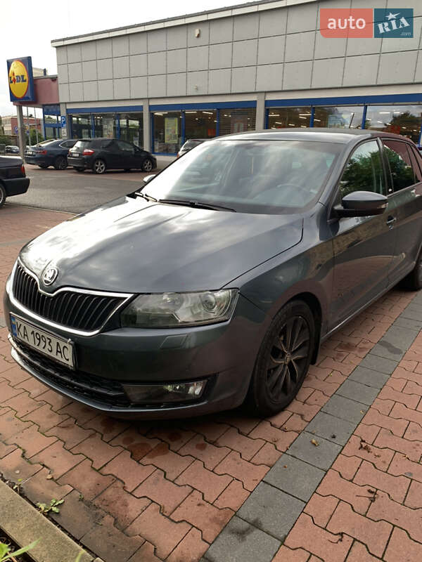 Хэтчбек Skoda Rapid 2015 в Дрогобыче