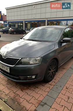 Хетчбек Skoda Rapid 2015 в 