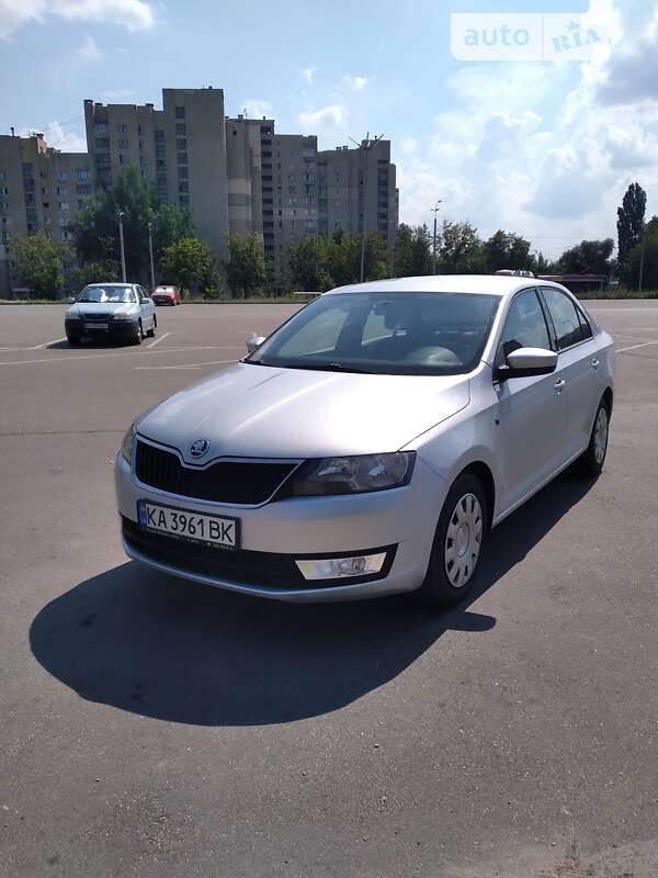 Хэтчбек Skoda Rapid 2013 в Киеве