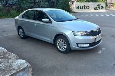 Лифтбек Skoda Rapid 2015 в Киеве