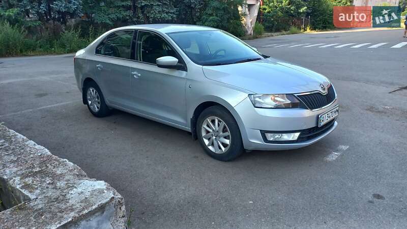 Лифтбек Skoda Rapid 2015 в 
