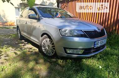 Хетчбек Skoda Rapid 2013 в Ужгороді