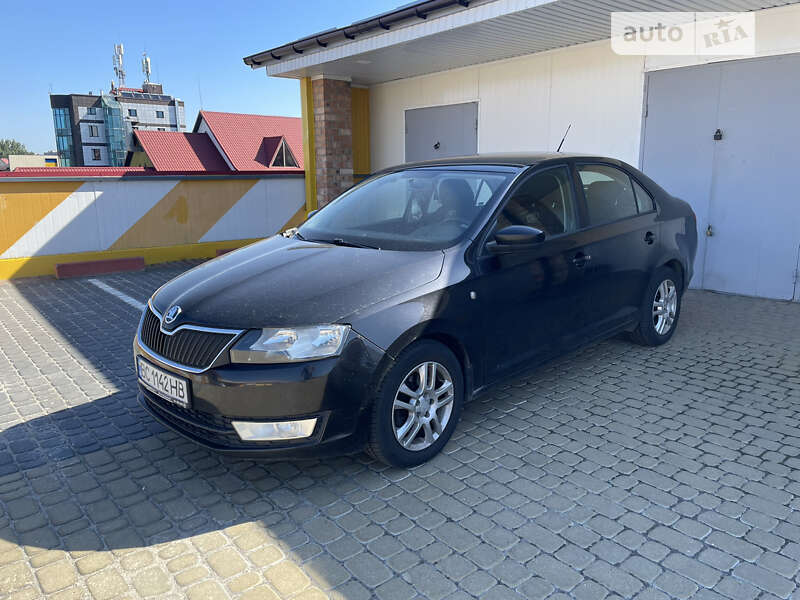 Ліфтбек Skoda Rapid 2013 в Львові