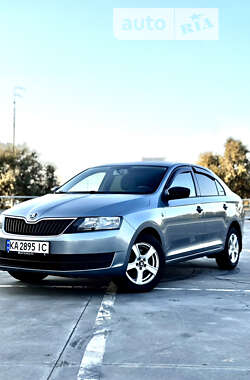 Лифтбек Skoda Rapid 2013 в Киеве