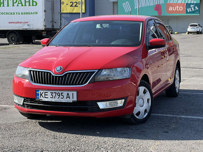 Хетчбек Skoda Rapid 2013 в Дніпрі