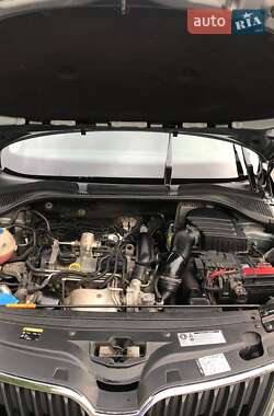 Лифтбек Skoda Rapid 2013 в 