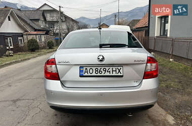 Хетчбек Skoda Rapid 2013 в Рахові