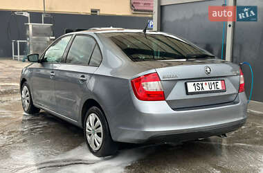 Лифтбек Skoda Rapid 2012 в Ужгороде