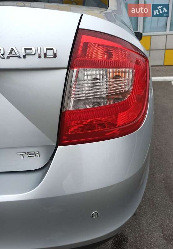 Лифтбек Skoda Rapid 2013 в Киеве
