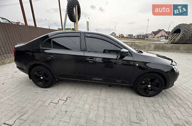 Лифтбек Skoda Rapid 2013 в Каменец-Подольском