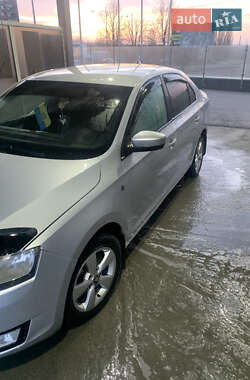 Ліфтбек Skoda Rapid 2013 в Кропивницькому