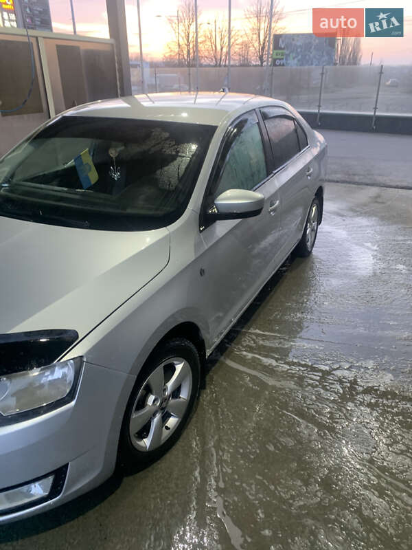 Ліфтбек Skoda Rapid 2013 в Кропивницькому