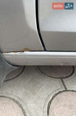 Хетчбек Skoda Rapid 2013 в 