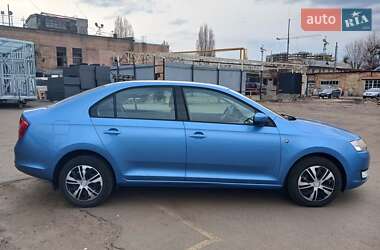 Лифтбек Skoda Rapid 2013 в 