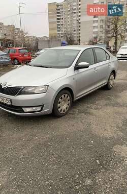 Хетчбек Skoda Rapid 2013 в 