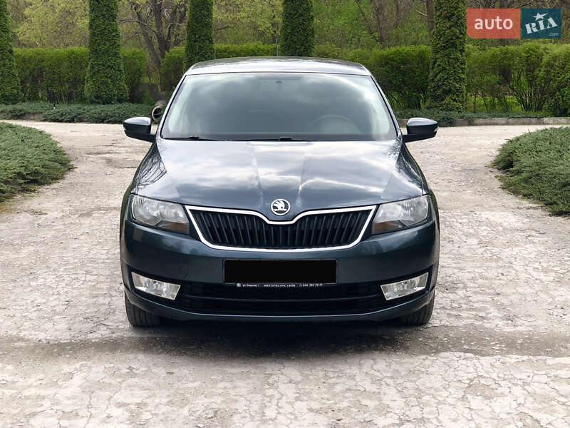 Лифтбек Skoda Rapid 2016 в 