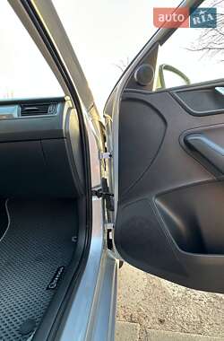 Ліфтбек Skoda Rapid 2013 в 