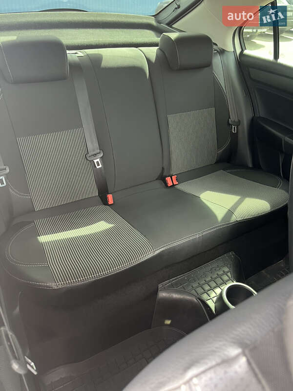 Ліфтбек Skoda Rapid 2013 в Києві