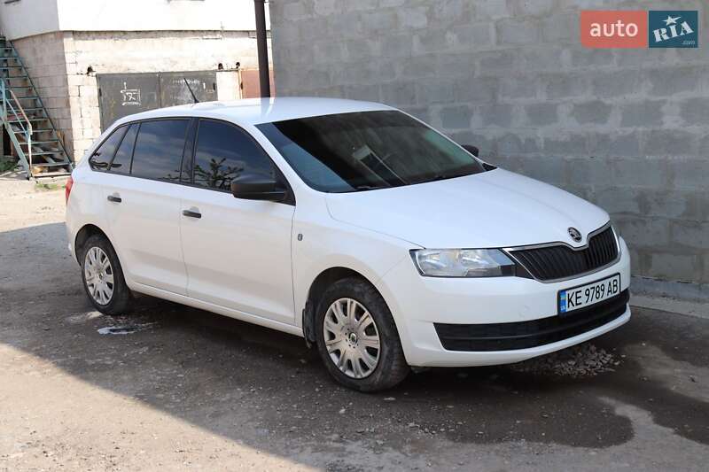 Skoda Rapid 2015